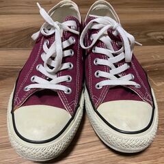 コンバース　スニーカー８インチ（２６．５ｃｍ）
