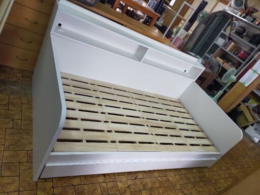 美品　シングルベッド