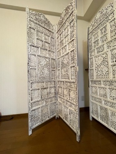 手彫り　アジアンパーテーション