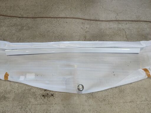 新品☆N-BOX カスタム JF3/JF4 後期 純正 左サイドステップ 71850-TTA-003ZJ 白　パールホワイト　助手席側