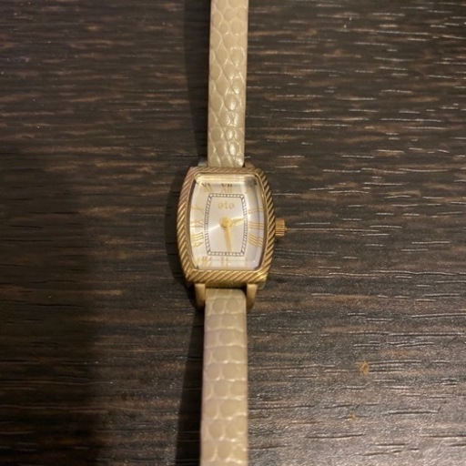 ★腕時計★ete ほぼ新品！
