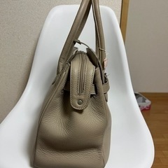 牛革ハンドバッグ新品値下げしますの画像