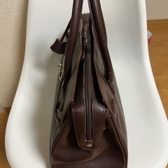 牛革ハンドバッグ新品　ブラウン値下げしますの画像