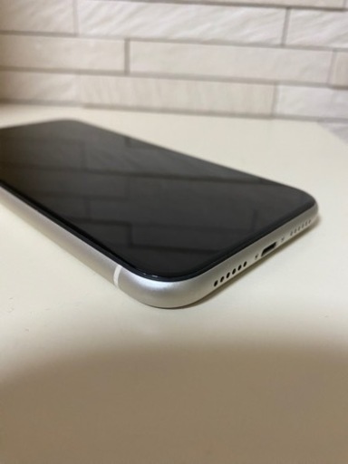 iphone 11 128gb SIMフリー ホワイト 
