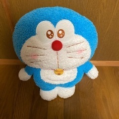 ドラえもん　ぬいぐるみ
