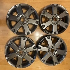 新品　ダイハツタントファンクロス　新車外し