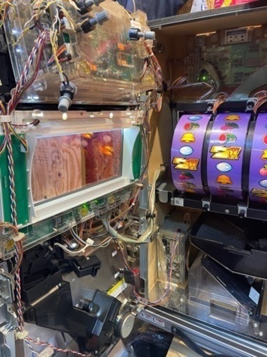 パチスロ実機 sammy サミー 北斗の拳 世紀末救世主伝説 コイン不要機 100V 無段階ボリューム不良音無し スロット 家庭用電源