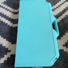 折りたたみテーブルの画像