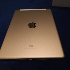 iPad 第5世代(ゴールド)Wi-Fi + Cellularモデルの画像