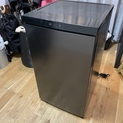 【美品】Maxzen 冷凍庫　64L
