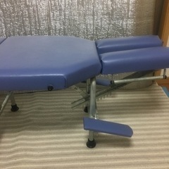 治療用ベッド（折りたたみ式）