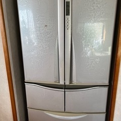 冷蔵庫　約400リットル　使用できます