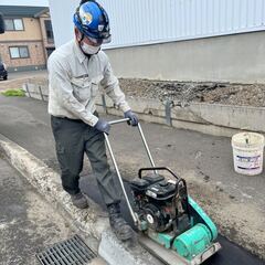【日給15,000円◎日払い or 週払いOK！】未経験者大歓迎☆普通自動車免許がなくてもOK！建築現場の技能員＊※ジモティーが掲載している求人となりますの画像