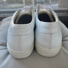 ナノユニバース　スニーカー　白　レザーの画像