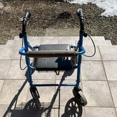 歩行器　屋外