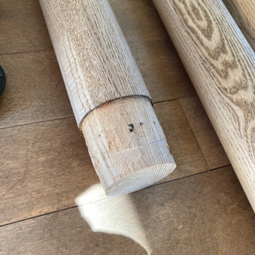 柱用　木材　太さ6cm 長さ173cmです　２２本あります