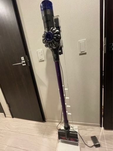 【受け渡し者決まりました】ダイソン　掃除機　dyson v6