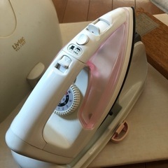 お取引き先が決まりました　コードレスアイロン　アイロン台