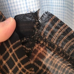 透け感ブラウスの画像