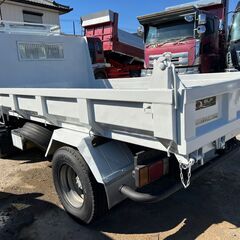 【車検付き】いすゞ　2トン   ダンプ　型式PB-NKR81AN　 最大積載量2,000kg　  シフト5速　走行距離16万km 平成19年式の画像