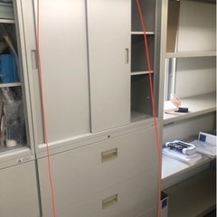 オフィスキャビネット