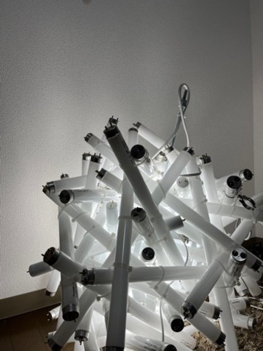 アーティスティック 電球 ブランド