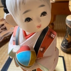 愛らしい手毬人形