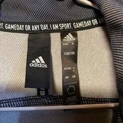 adidasジャージ新品（上・メンズ・グレー・冬用・Mサイズ）の画像