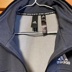 adidasジャージ新品（上・メンズ・グレー・冬用・Mサイズ）の画像