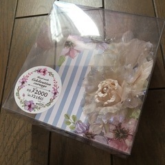 コサージュ　花　ベージュ