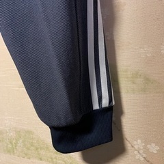 adidasジャージ下新品（メンズ・グレー・Lサイズ）の画像