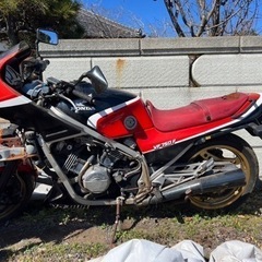 VF750F レストアベース