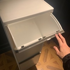 【使用済み】ゴミ箱の画像