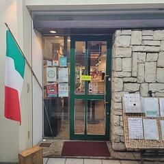 地域密着のイタリアンレストランで、ホールスタッフ募集します！
※簡単なキッチン補助もお願いします。の画像