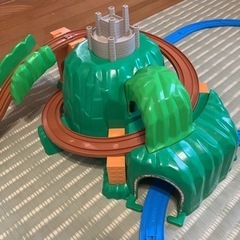 [決定❗️]R23008 プラレールトーマスシリーズ どきどきマウンテンセットの画像