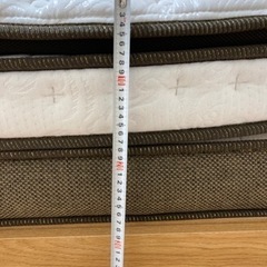 ダブルベッドフレーム&マットレスの画像