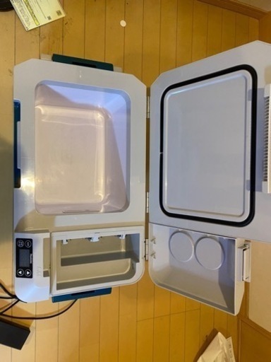 　マキタクーラーボックス　冷温庫　CW180D　バッテリー・充電器別