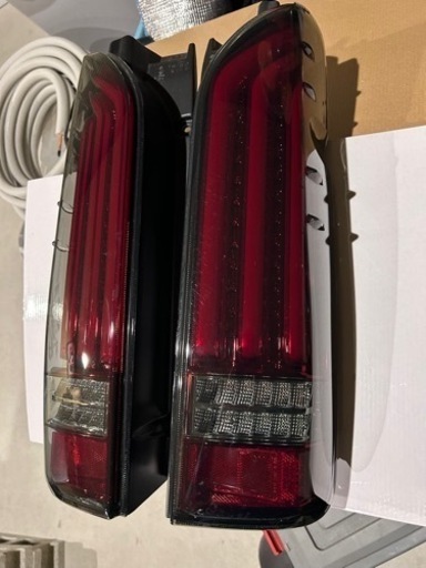 値下げしました！ヴァレンティ　美品　LEDテール　使用期間１ヶ月半