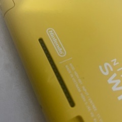 Nintendo Switchライト (黄色)の画像
