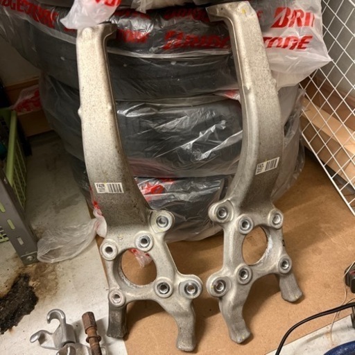 210クラウン　純正ナックル