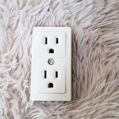 ★お好きなもの３点選べます★未使用 露出コンセント 2口 DIYの画像