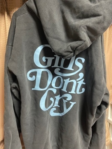 Girls Don't Cry ガールズドントクライ パーカー 伊勢丹 Supreme
