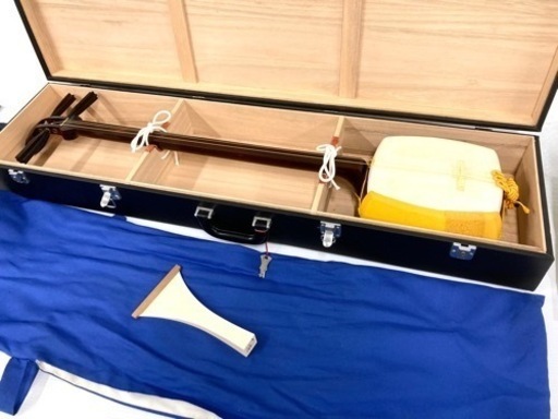 SOLD OUT！◆民謡 三味線◆紫檀 中棹 正寸 丸内胴 撥／駒／長袋／ハードケース付き 胴皮破れ無し すぐ使えます！ 和楽器 弦楽器