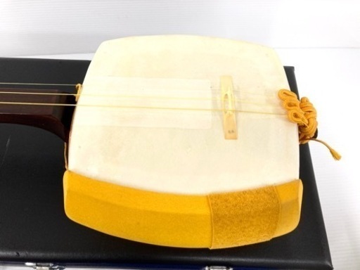 SOLD OUT！◆民謡 三味線◆紫檀 中棹 正寸 丸内胴 撥／駒／長袋／ハードケース付き 胴皮破れ無し すぐ使えます！ 和楽器 弦楽