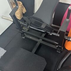 【残り1つ】新品30万以上するヒップスラストマシン　女性に人気のお尻専門のマシンが今だけ破格です！の画像