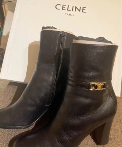 セリーヌ　ショートブーツ　LISAが履いてました！ セリーヌ ショートブーツ LISAが履いてました！