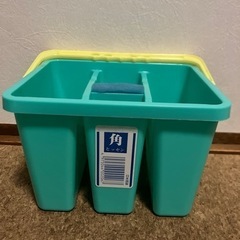 絵の具のバケツ