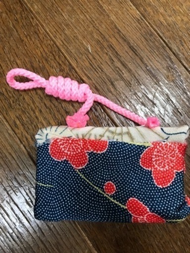 新宿の伝統工芸である江戸小紋から作られた名品