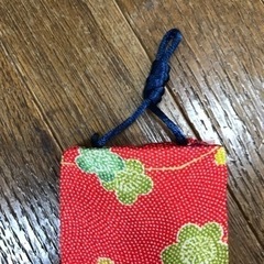 江戸小紋で作られた飾り物 江戸小紋の生地から作られた飾り物