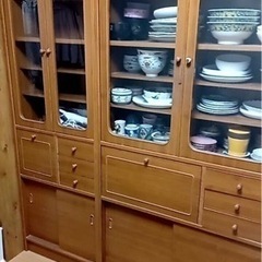 食器棚　木　木製　木目